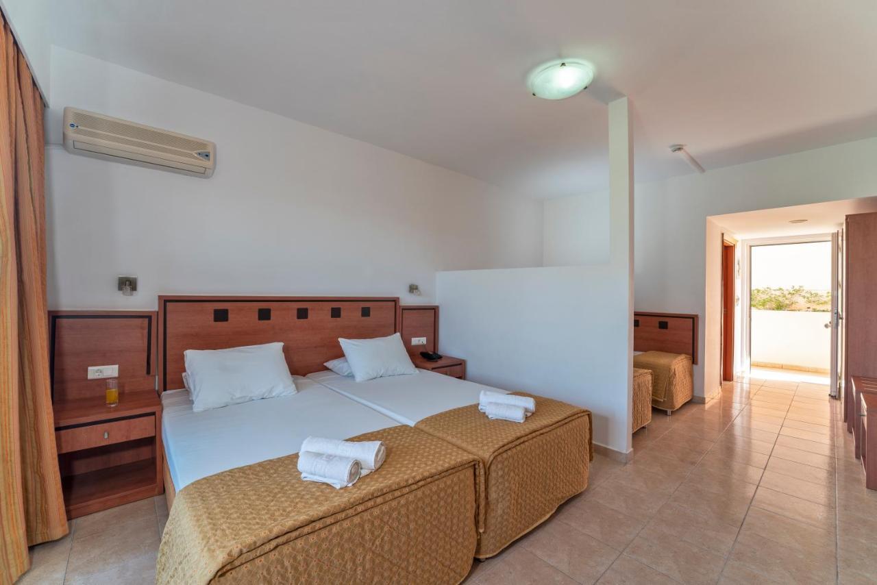 Myrina Beach 4*